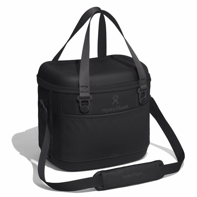 game-day-bundle-b2 12pco001-carryout-cooler-15l-black-angled_1_1.jpg