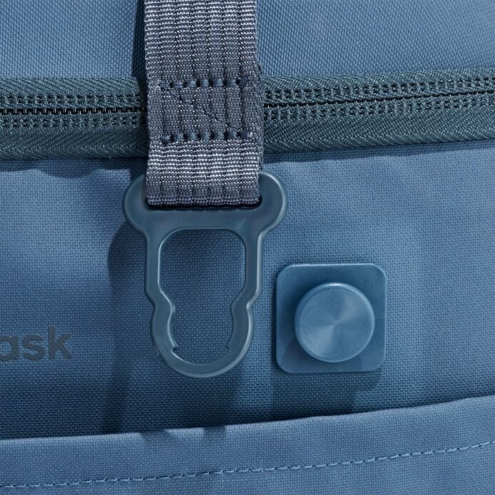 carryouttm-soft-cooler-10-l-a4 250815_hydro_cooler_details_14856_1_5.jpg