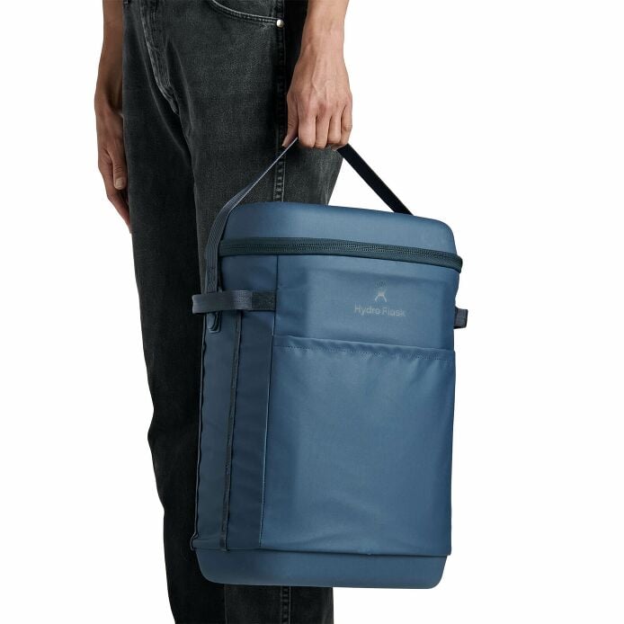 carryouttm-backpack-22-l-n7 250815_hydro_s26_hb_14597_6.jpg