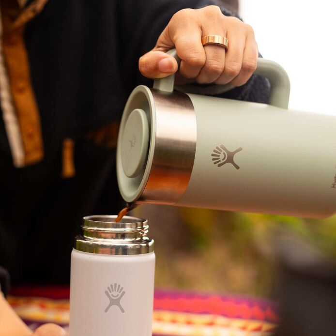 32-oz-insulated-french-press-b2 2706_johnson_s25summertravel_camping_pouring_303a0287_1_.jpg