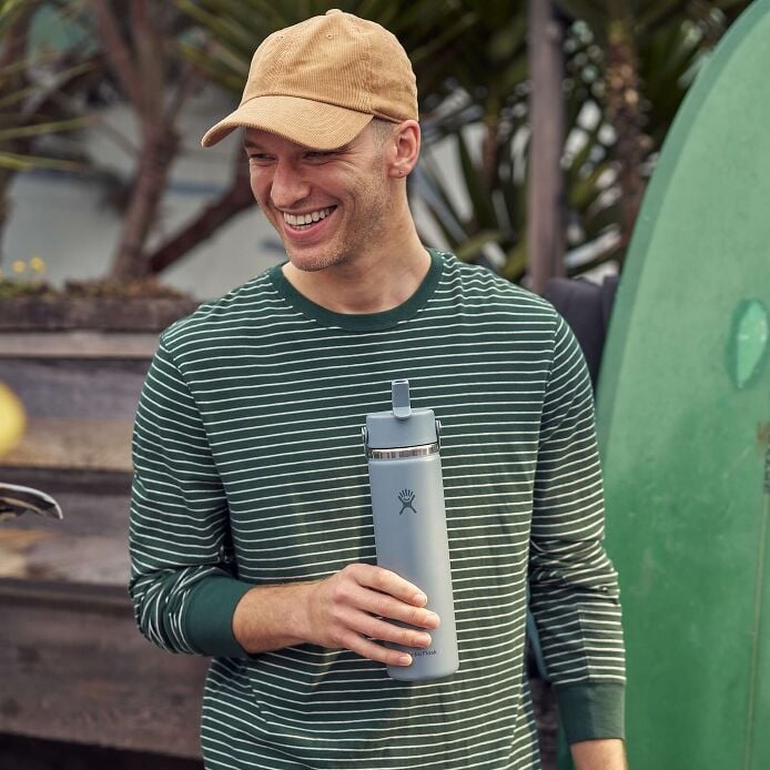 24-oz-wide-mouth-with-flex-straw-cap-z6 hf_s26_mcinnis_0232_13.jpg