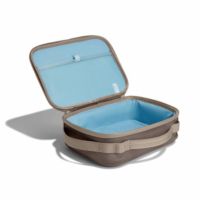5-l-carry-outtm-lunch-box-p6 lbox217_5lcarryoutlunchbox_sandpiper_angled.jpg